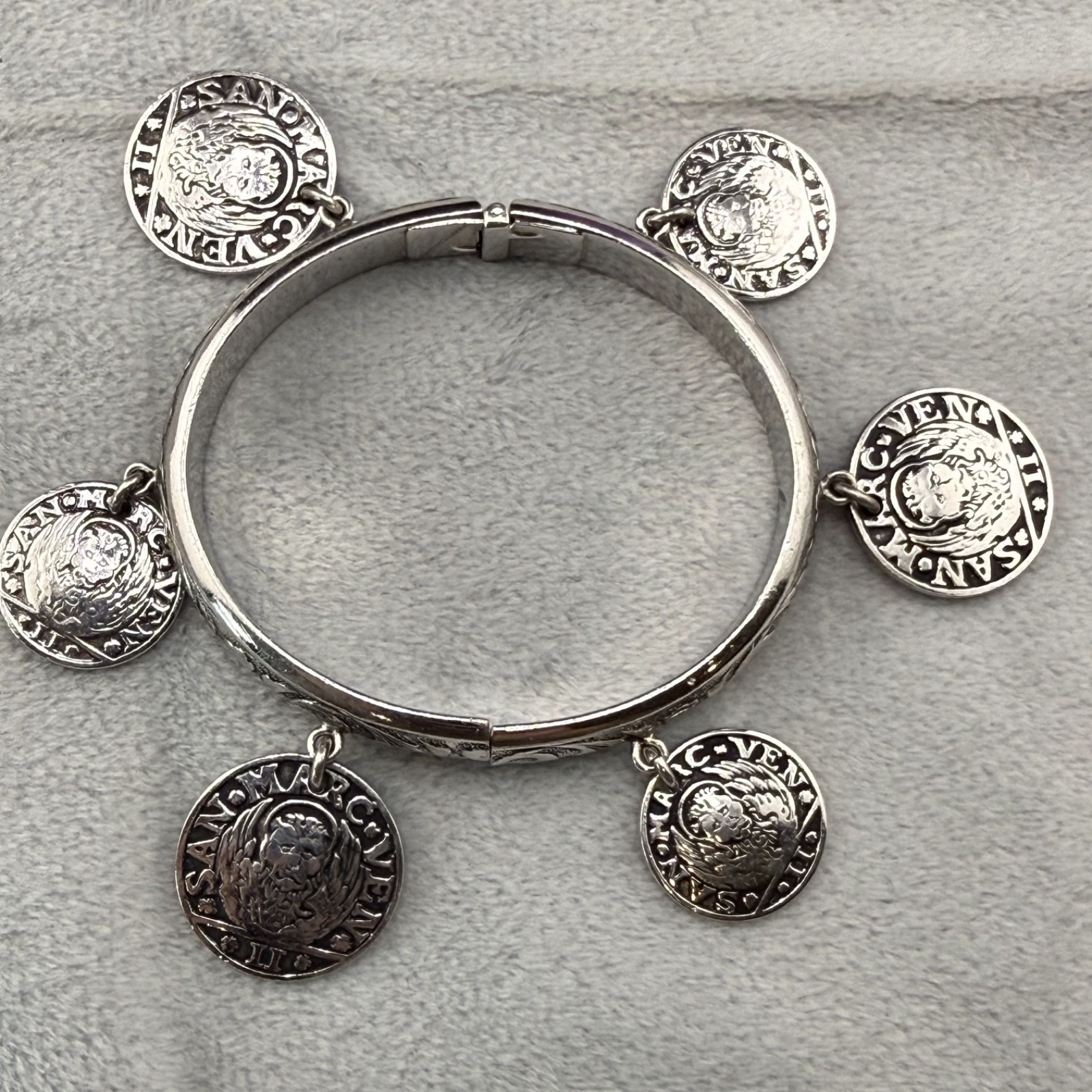 Vintage Whiting And Davis Bracelet Signed Alban Coin Silver Tone 6 32$